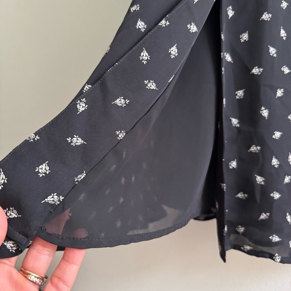 LAUREN Ralph Lauren Black Ditsy Floral 100% Silk Collared Maxi Button Up Dress 4 - Picture 9 of 12